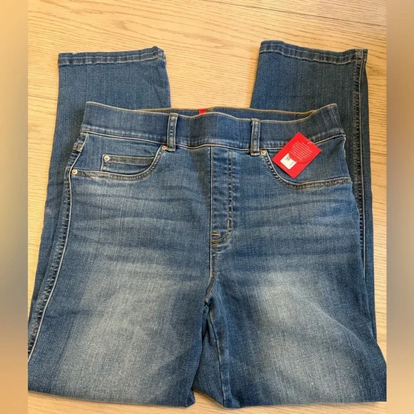 Spanx NWT Straight Leg jeans - Picture 2 of 2